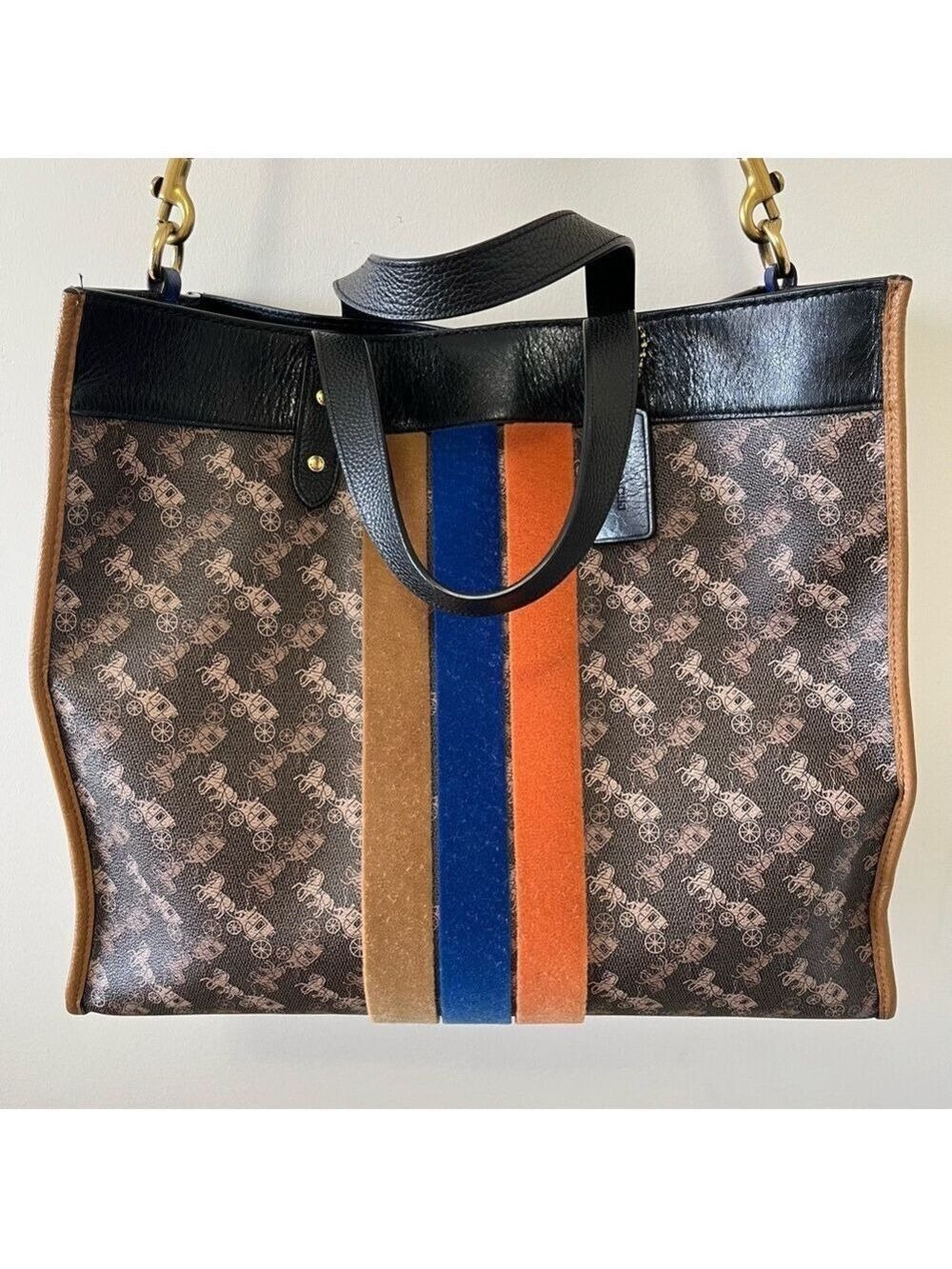 Coach Field Tote Bag 40 With Horse And Carriage Print And Varsity Stripe - Picture 10 of 16